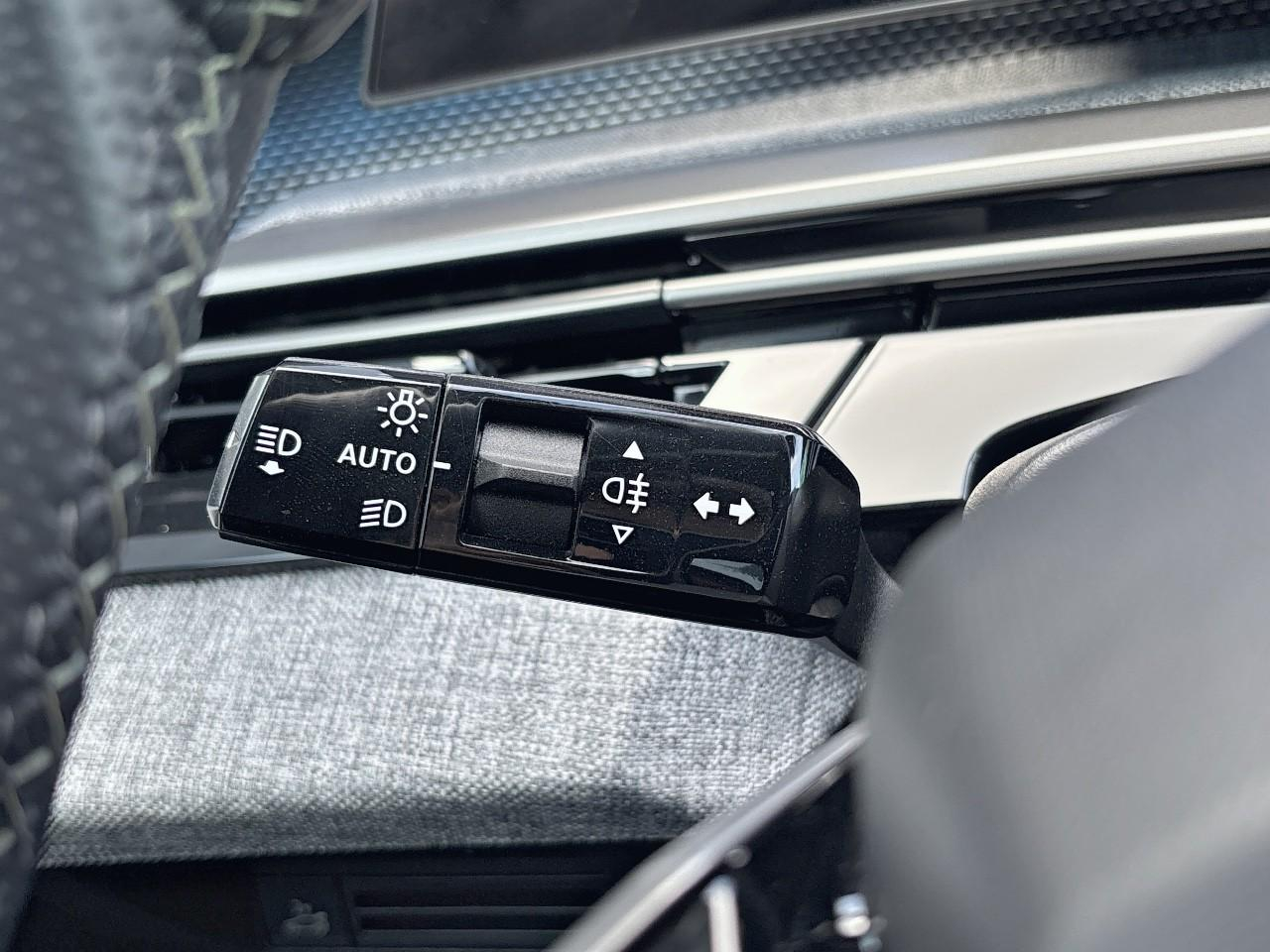 Peugeot 5008 hybrid 136ch gt e-dcs6 — photo 28