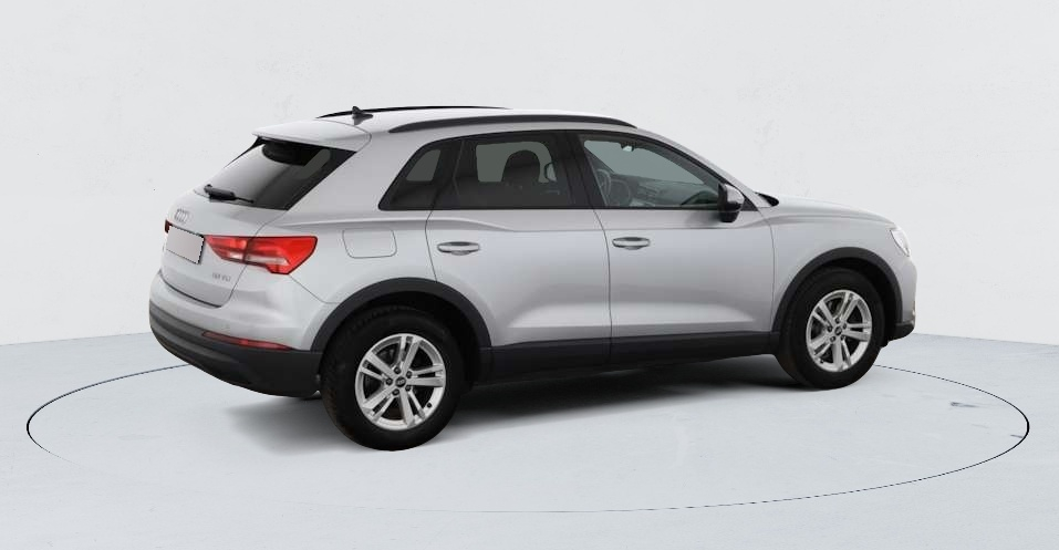 Audi Q3 — photo 8
