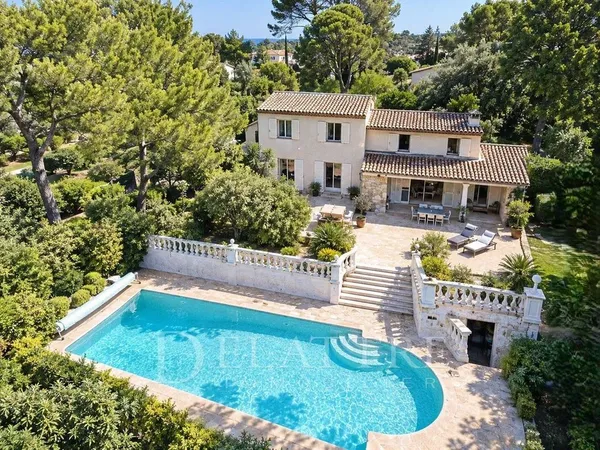 Villa 7 pièces 191 m²