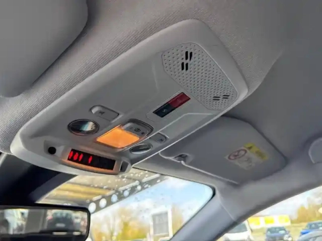 Peugeot 208 puretech 75 s&amp;s bvm5 — photo 58