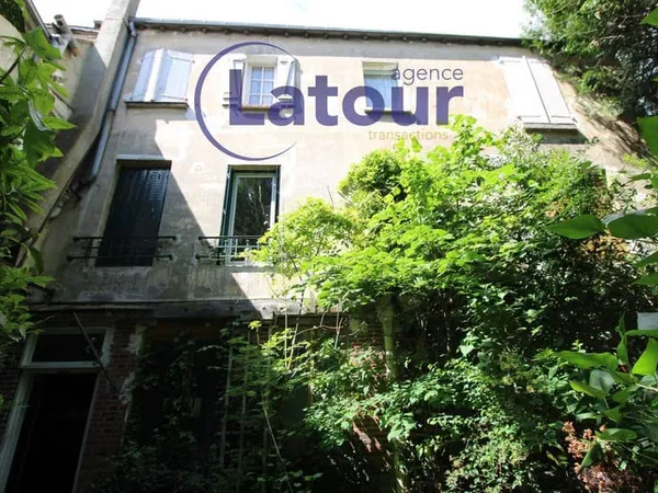 Immeuble de rapport 220 m²