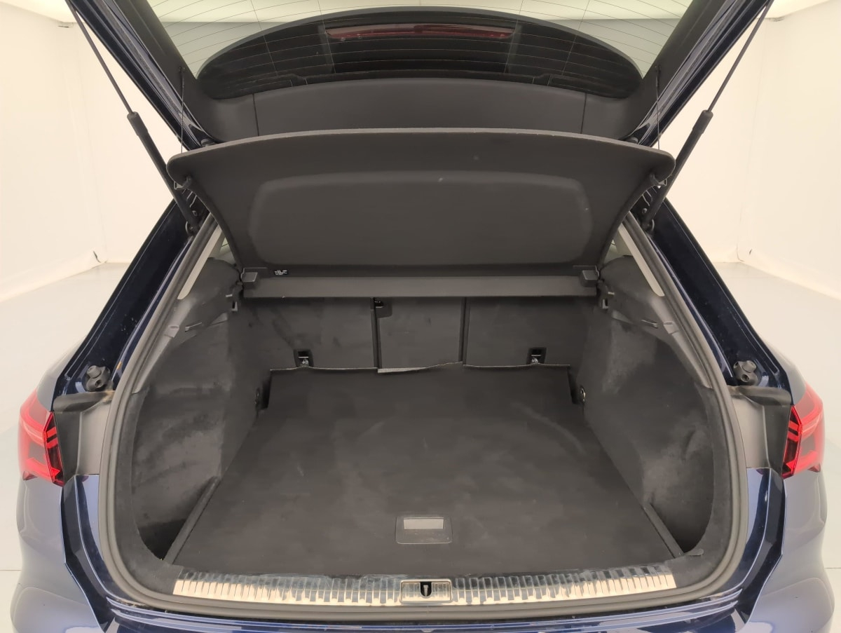 Audi Q3 — photo 11
