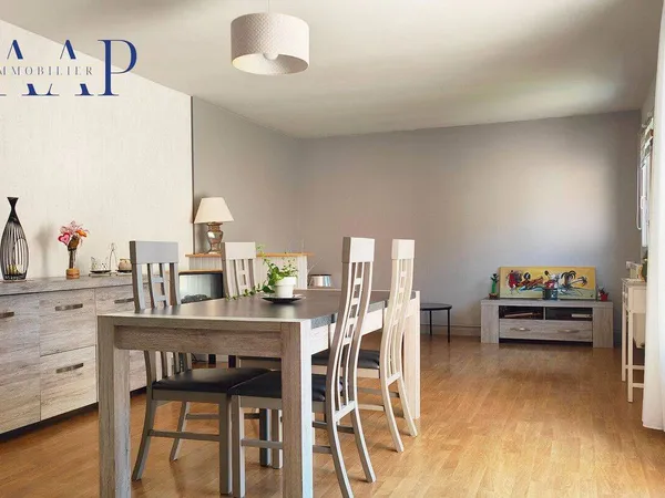 Maison de plain-pied 3 pièces 79 m²