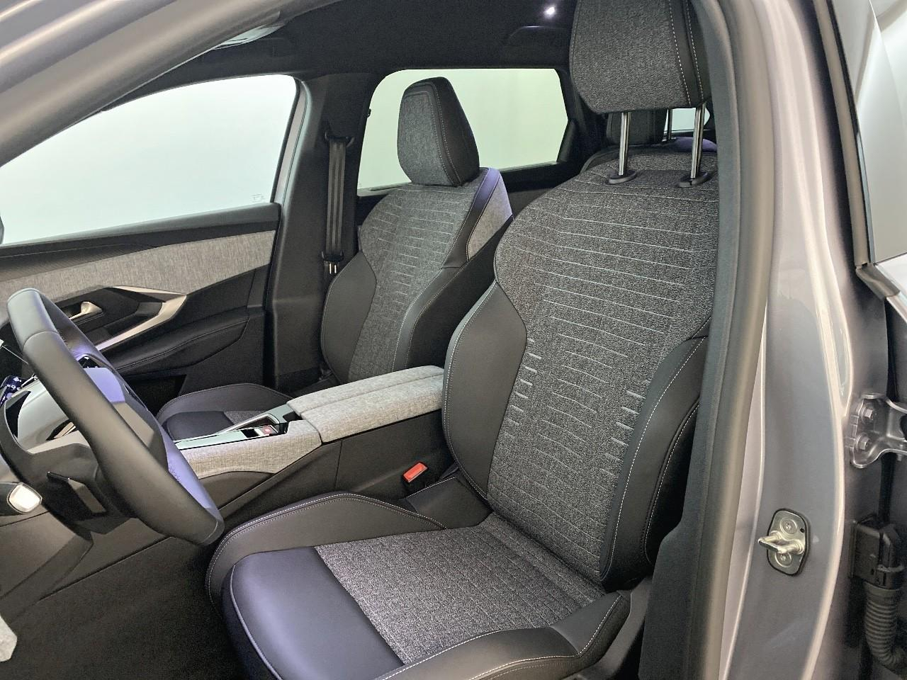 Peugeot 5008 hybrid 145 ch e-dcs6 allure — photo 9