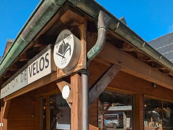 Fond de commerce magasin location ski/vtt et boutique spécialisée