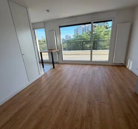Studio 1 pièce 29 m²