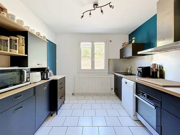 Élégant appartement de 75 m² au sein d'une résidence sécurisée ! Garage & cave