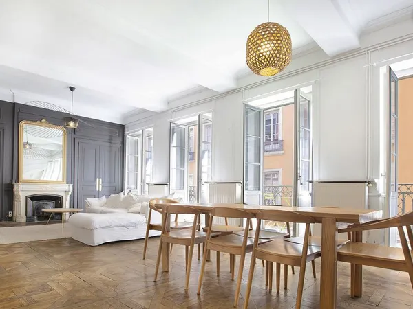 Chambre meublée en colocation — Lyon 1er 141m2