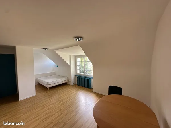 Location studio meublé à Pléguien