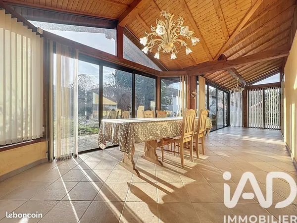 Maison 10 pièces 210 m²