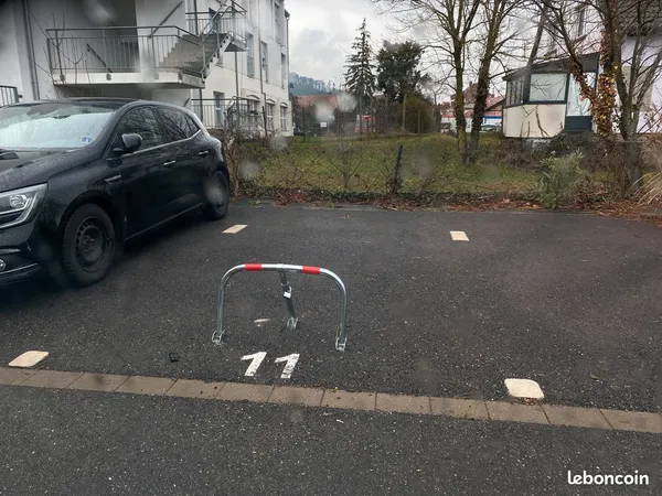 Vend place de parking sécurisée dans résidence