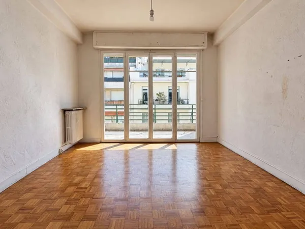 Appartement 2 pièces 64 m²