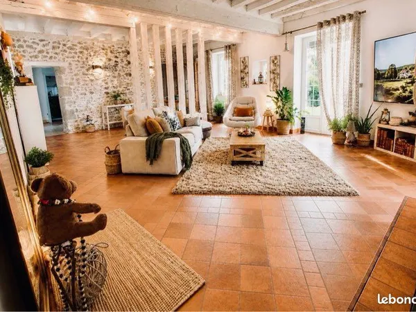 5 pièces - 144m2- double garage