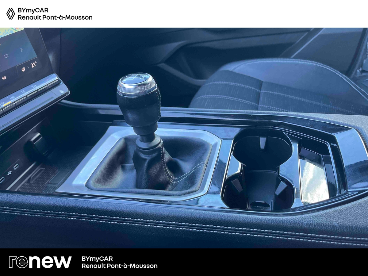 Renault Austral mild hybrid advanced 130 — photo 22