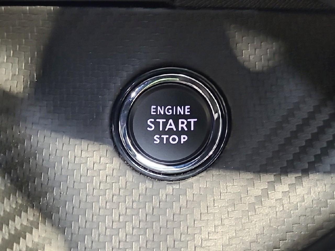 Peugeot 2008 hybrid 145 ch e-dcs6 gt — photo 28