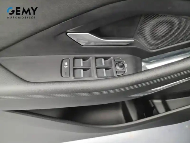 Jaguar E-Pace 2.0 d - 150 ch awd bvm — photo 12