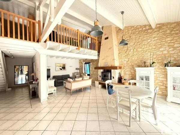 Maison 4 pièces 160 m²