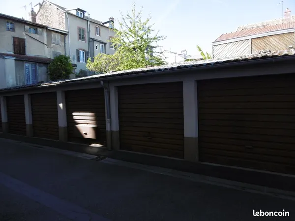 Garage individuel a louer