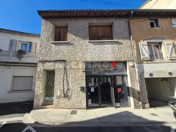 Immeuble mixte 142 m²