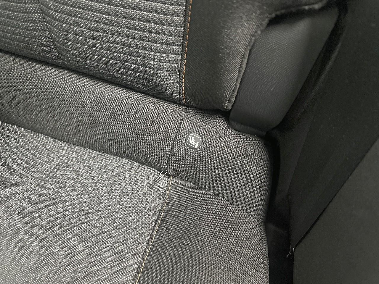 Peugeot 2008 hybrid 145 ch e-dcs6 style — photo 23