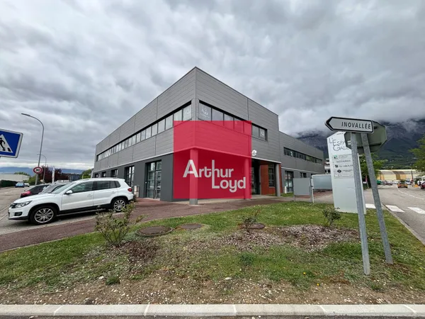 Local professionnel 208 m²