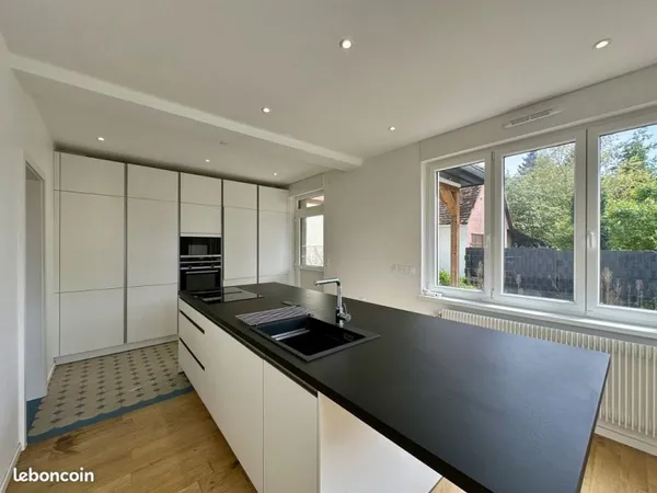 Maison 7 pièces 145 m²