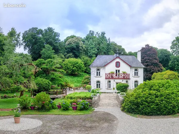 Propriété 10 pièces 238 m²