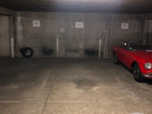 Parking 14 m²