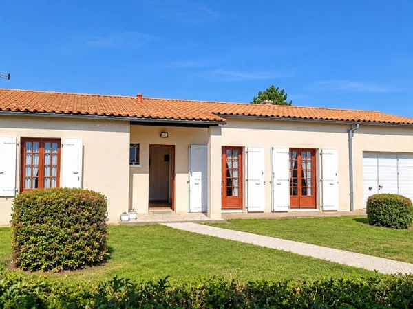 Maison de plain-pied 89 m² 2 à 3 chambres