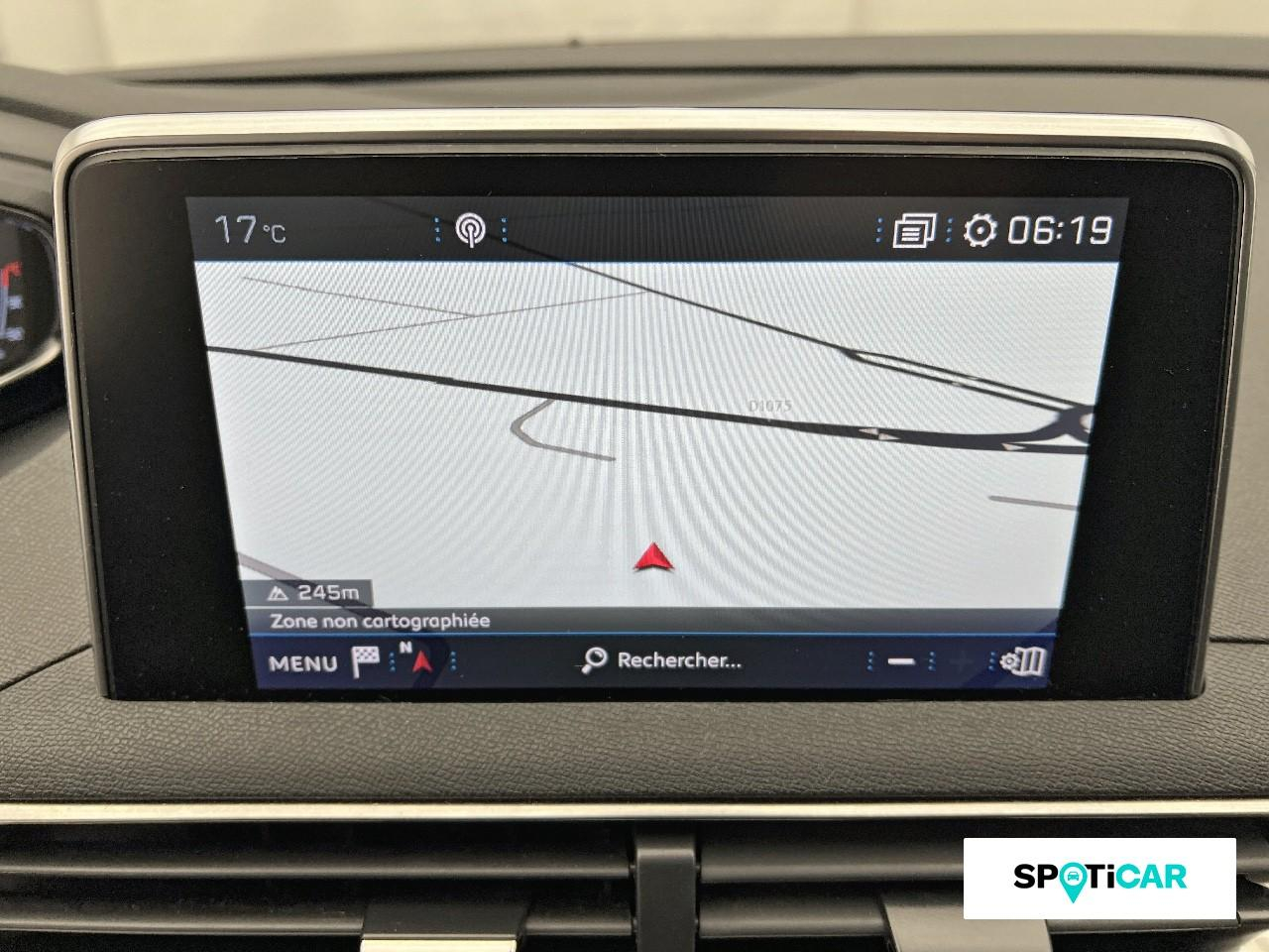 Peugeot 3008 1.2 puretech 130ch s&s allure eat8 — photo 13