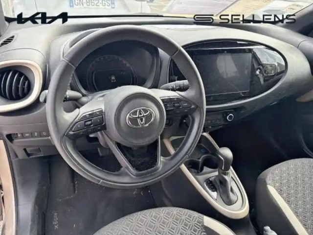 Toyota Aygo X 1.0 vvt-i 72ch design s-cvt — photo 4