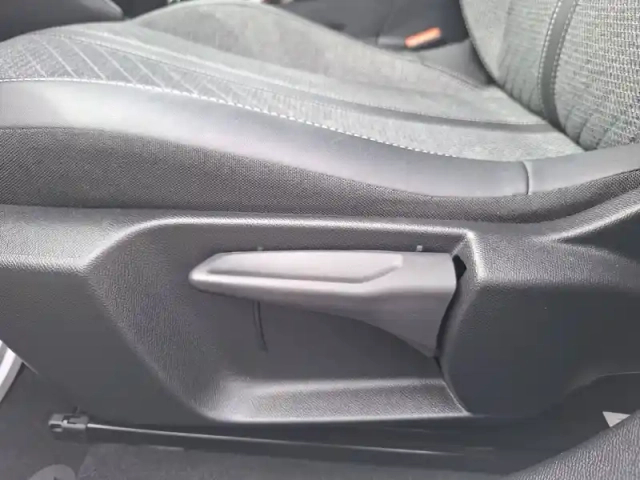 Peugeot 208 puretech 100 s&amp;s bvm6 — photo 23