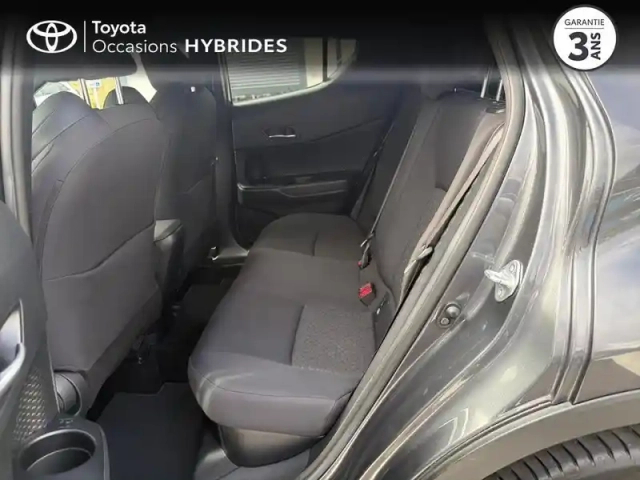 Toyota C-Hr 1.8 hybride 122ch design e-cvt — photo 4