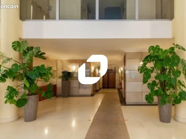 Bureaux 79 m²