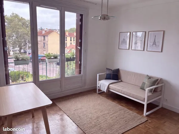 Chambre 12 m2 avec SDD privative en coliving - Viroflay