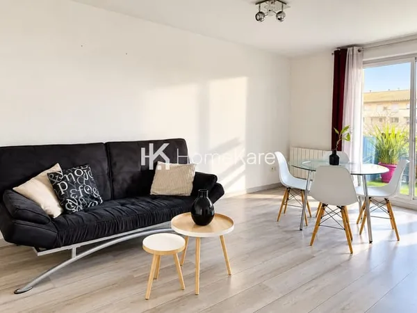 JOLI T2 RÉNOVÉ ET LUMINEUX DE 45 M2 !