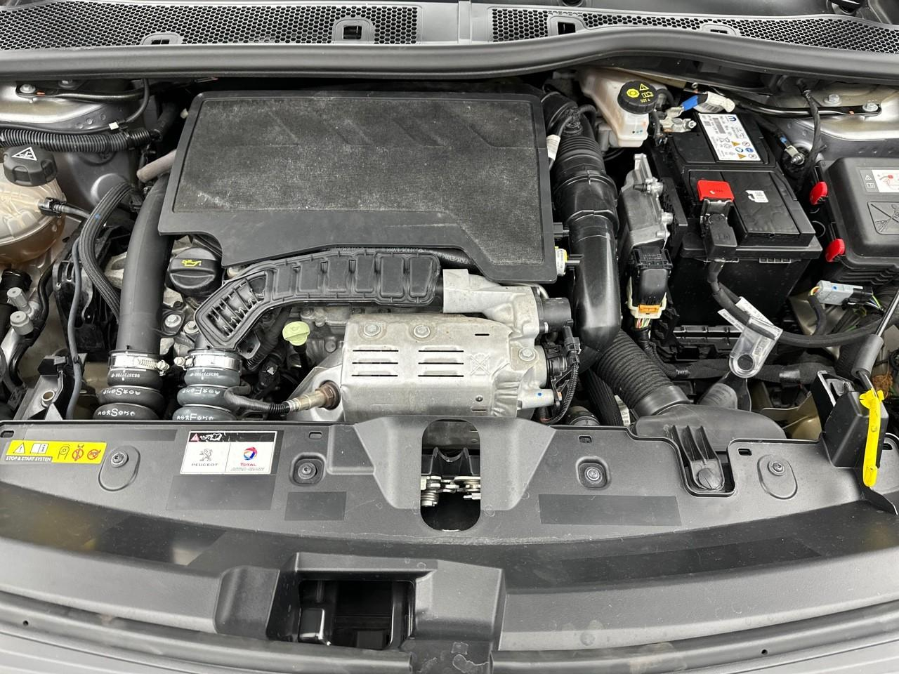 Peugeot 2008 puretech 100 s&s bvm6 style — photo 13