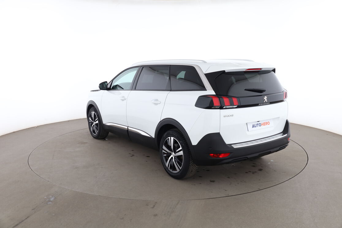 Peugeot 5008 1.2 PureTech Allure EAT8 — photo 3