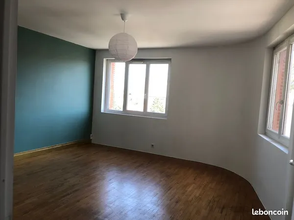 Appartement 4 pièces - 91 m2 - étage 3