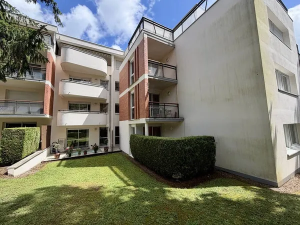 Appartement T2 de 42 m2 avec 2 terrasses et parking Tours Nord