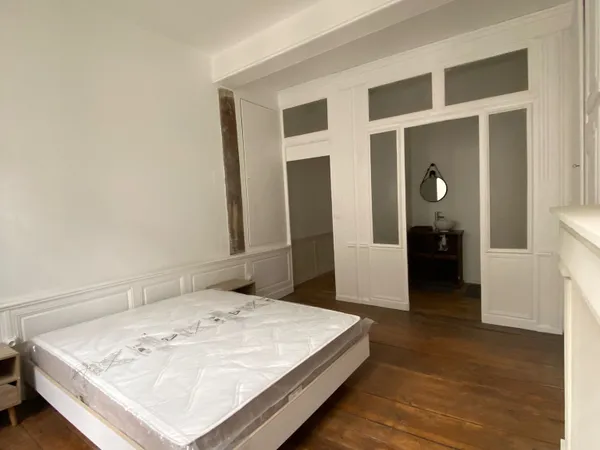 Appartement T2 (2 pièces) 58 m2 Hyper centre de Troyes