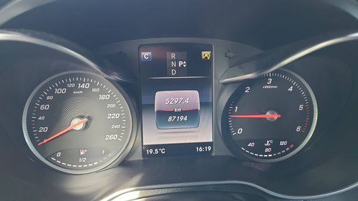 Mercedes Classe GLC 250 d 204 4Matic 9G-Tronic - Sportline – 2018 – 87194 km – Diesel – Boîte Automatique — photo 28