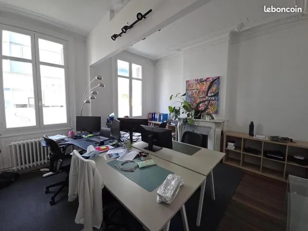 Bureaux 117 m²