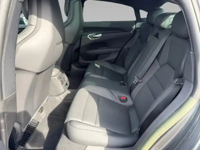Audi E-Tron gt 476 ch quattro — photo 13