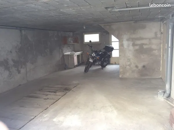 BELCIER* Garage privé couvert et fermé 35m²