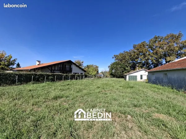 Terrain 863 m² Narrosse