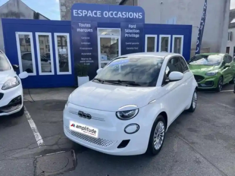 Fiat 500 e 95ch action