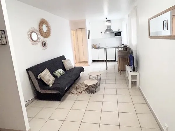 Studio meublé 27 m² - 800 m des plages - Le Pradet