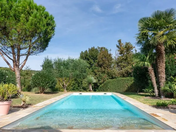 Maison de plain-pied 7 pièces 173 m²