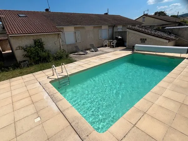 Maison familiale avec piscine